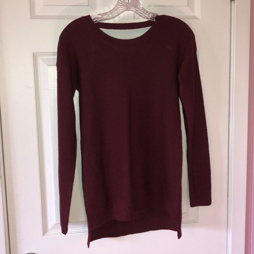 Maroon sweater